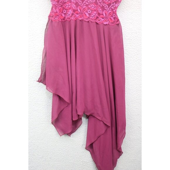 Fantasy Lingerie Vtg. Lace Asymmetrical Hem Nightie-Size Medium-Burgundy-Y2K - Picture 2 of 8